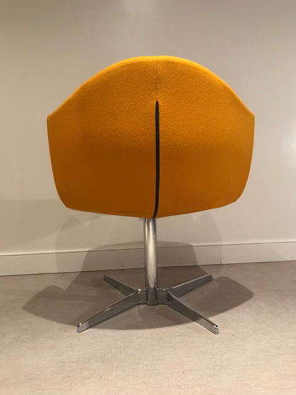 Swivel Chair in Felted Fabric